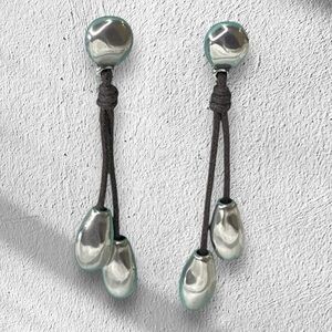Uno de 50 Elegant Silver Dangle Earrings